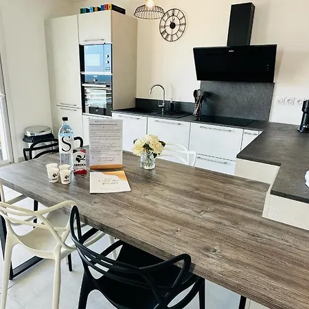 A Serenita La As18 Apartment